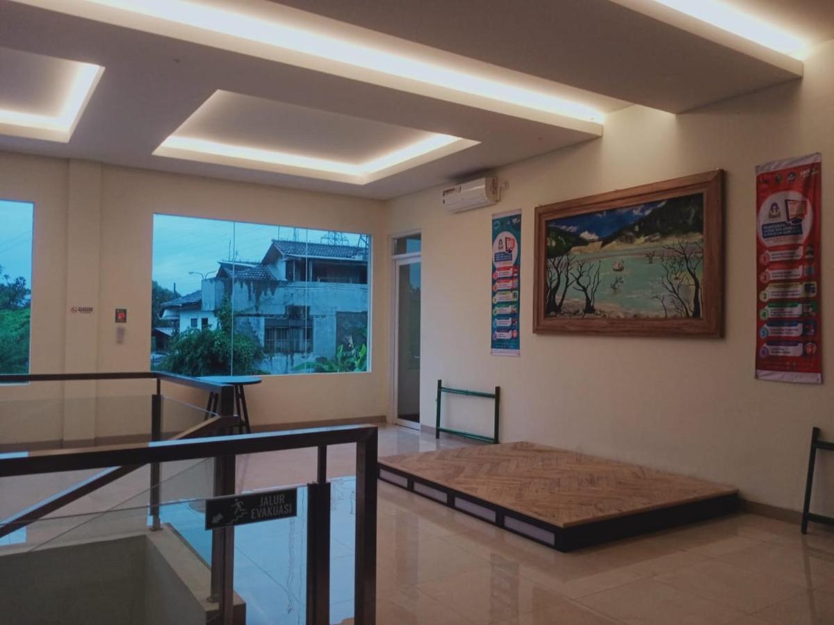 Oyo 90102 Edotel Hotel By Dbest Hospitality 반둥 외부 사진